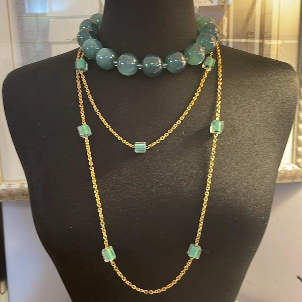Layered necklace set with bubble bead, choker & gold tone chain aqua/emerald